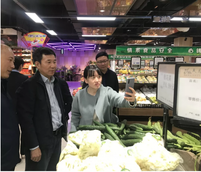 国家市场监管总局派人来视察，你们和北京的大超市相比，一点也不差